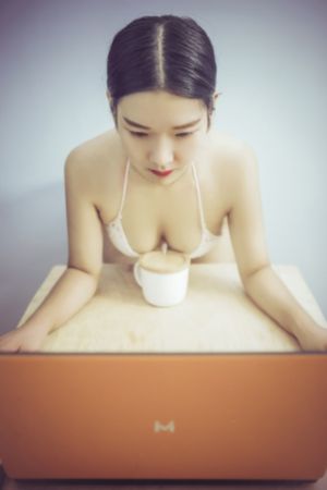 黑人a级毛片_超清免费观看韩国